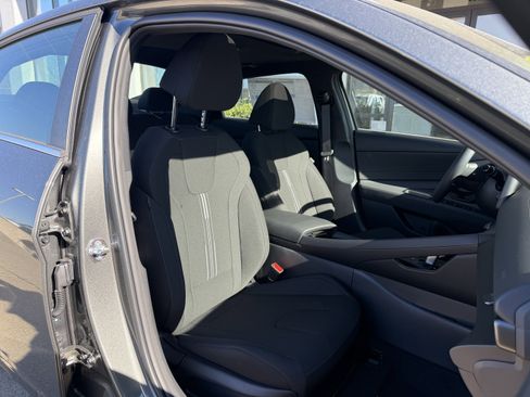 New 2026 Hyundai Elantra SEL Sport Premium image 16