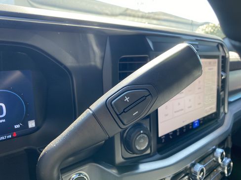 Used 2026 Ford F450 Platinum w/ FX4 Off-Road Package image 24