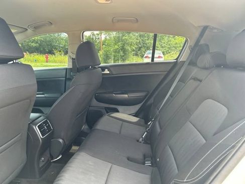 Used 2020 Kia Sportage LX FWD image 9
