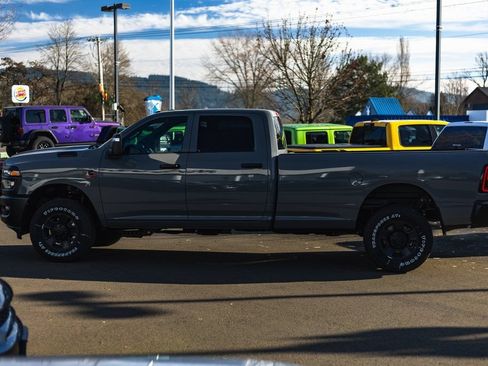 New 2026 RAM 2500 Tradesman AWD/4WD image 12