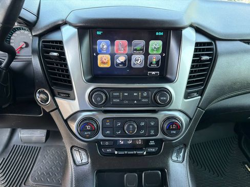 Used 2019 Chevrolet Suburban LT w/ LT Signature Package AWD/4WD image 16