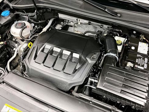 Used 2020 Audi Q3 2.0T Premium w/ Convenience Package image 31