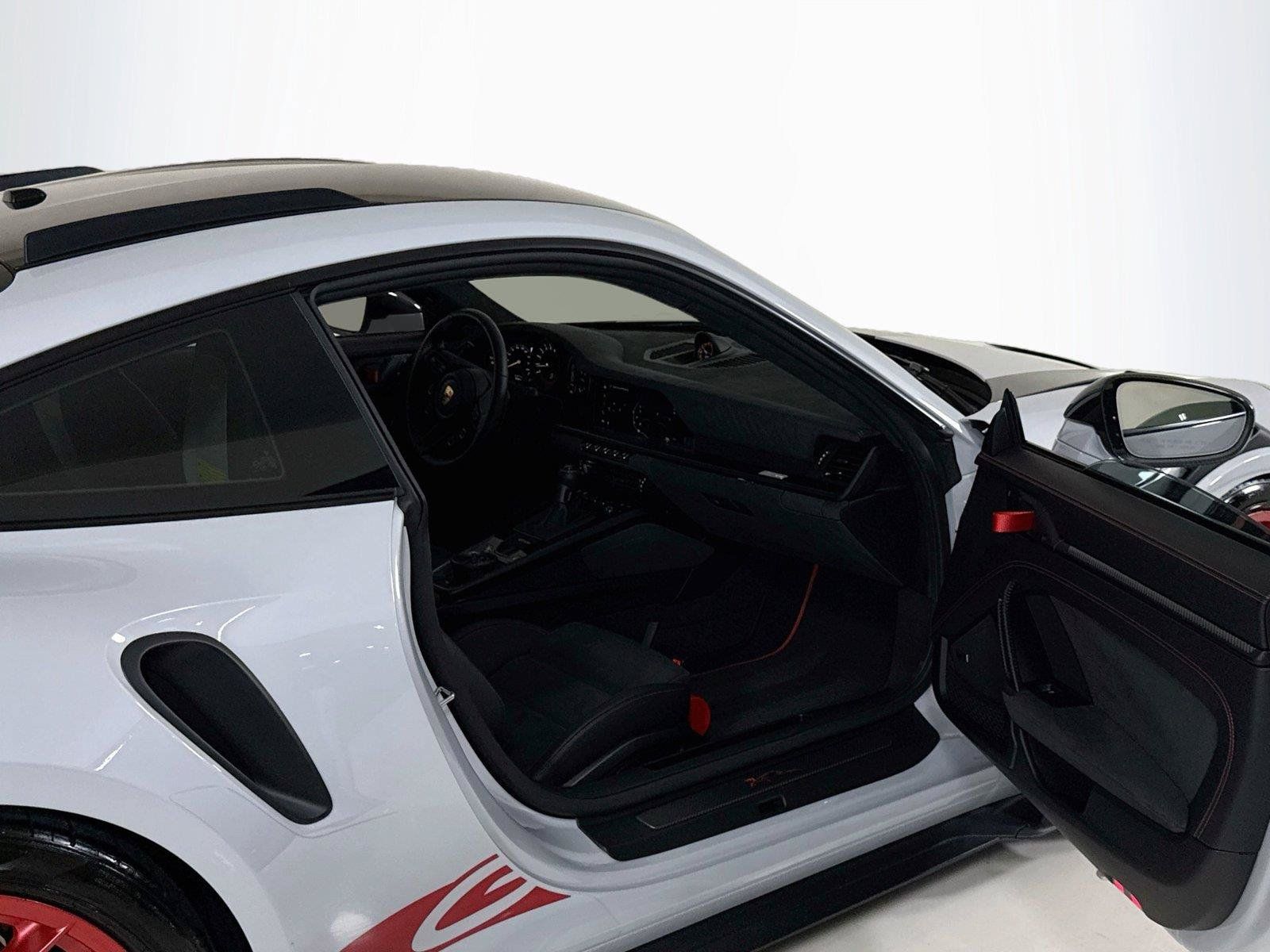 Used 2025 Porsche 911 GT3 RS RWD image 28
