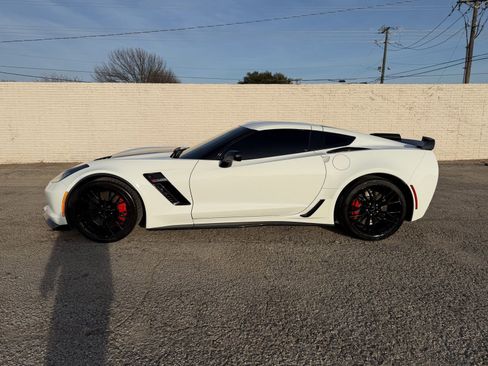 Used 2019 Chevrolet Corvette Z06 image 3