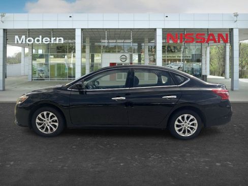 Used 2018 Nissan Sentra SV FWD image 2