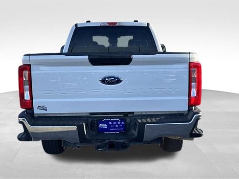 Used 2023 Ford F250 XLT w/ FX4 Off-Road Package image 4