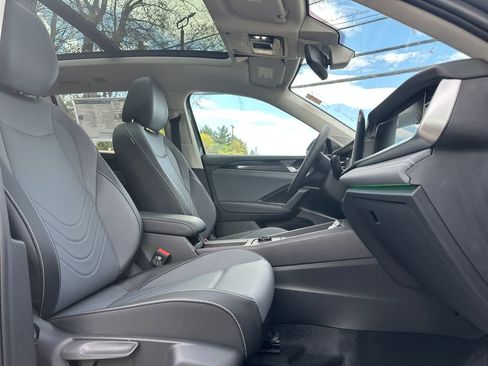 New 2026 Volkswagen Tiguan SE AWD/4WD image 15