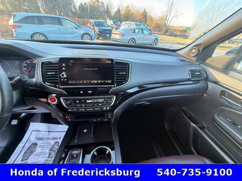 Used 2025 Honda Ridgeline Black Edition image 26