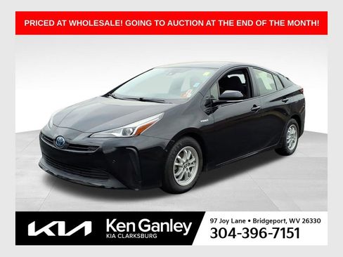 Used 2020 Toyota Prius L Eco image 1