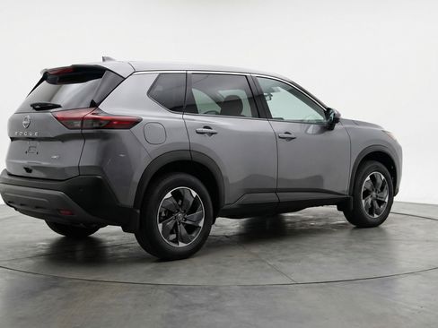 Used 2025 Nissan Rogue SV image 9