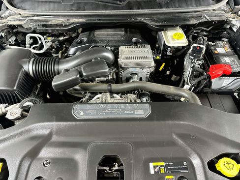 Used 2022 Jeep Wagoneer Series III w/ Premium Group I AWD/4WD image 32