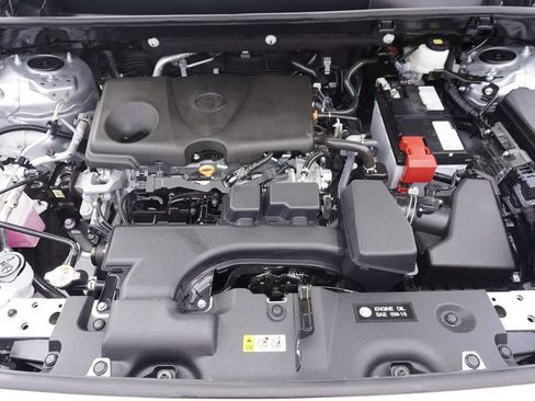 Certified 2025 Toyota RAV4 LE FWD image 22