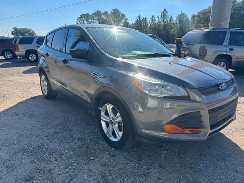 Used 2014 Ford Escape S image 9