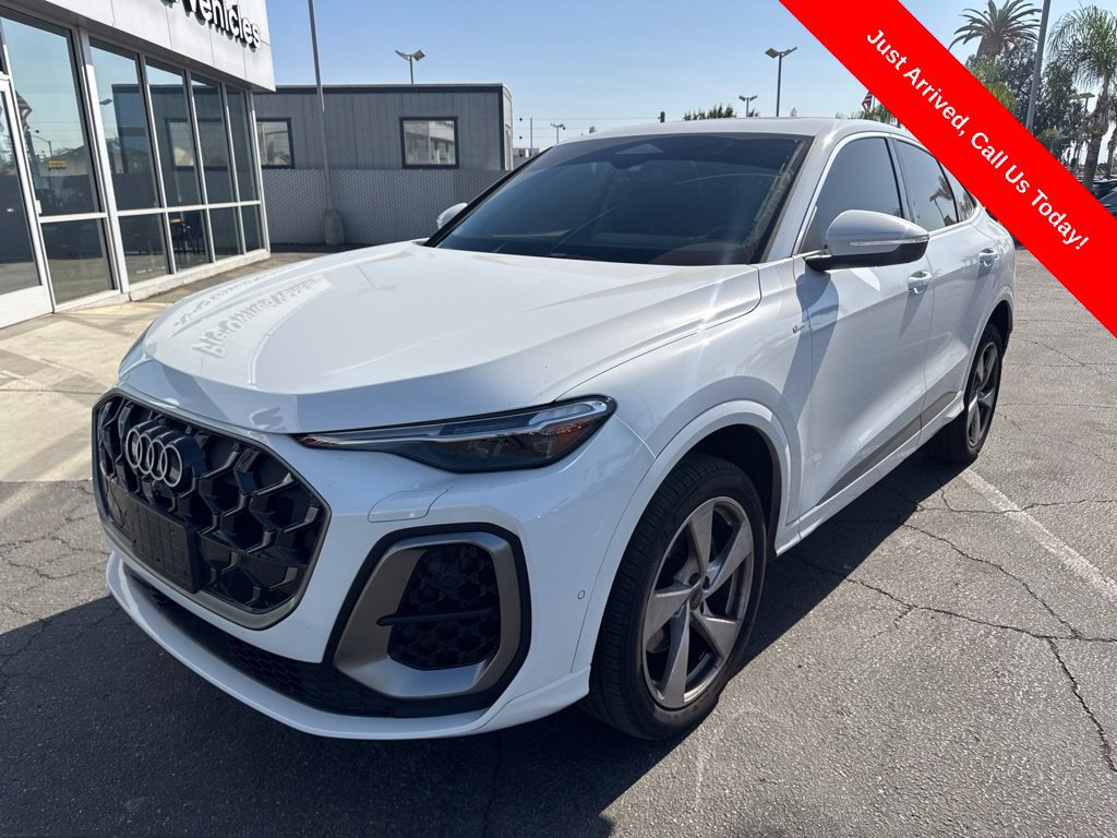 Used 2025 Audi Q5 Premium Plus w/ Premium Plus AWD/4WD image 1