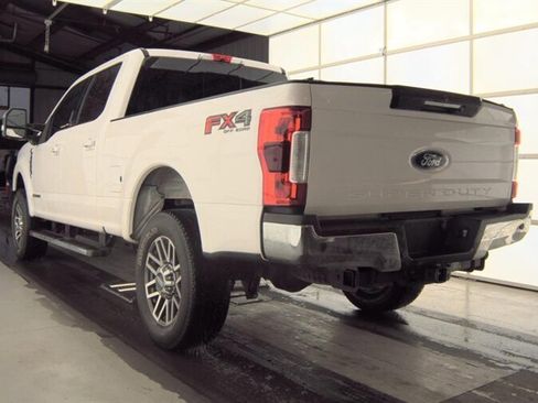Used 2019 Ford F250 Lariat w/ Lariat Ultimate Package AWD/4WD image 5