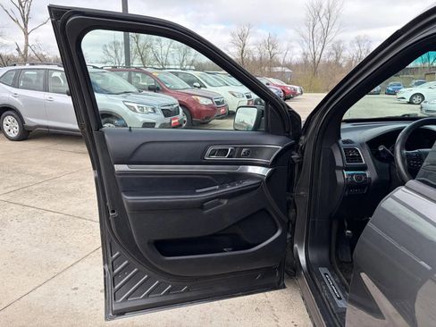 Used 2016 Ford Explorer Sport w/ Equipment Group 401A image 10