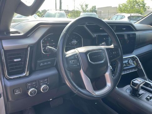 Used 2023 GMC Sierra 1500 Denali w/ Technology Package AWD/4WD image 7