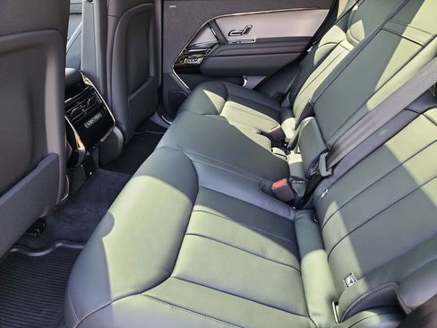 New 2026 Land Rover Range Rover Sport SE AWD/4WD image 5