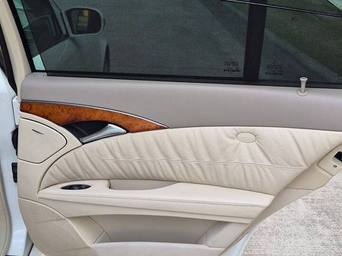 Used 2005 Mercedes-Benz E 500 Sedan image 49