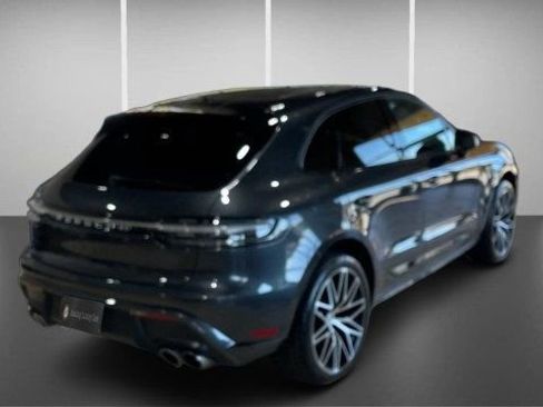 Used 2024 Porsche Macan image 7