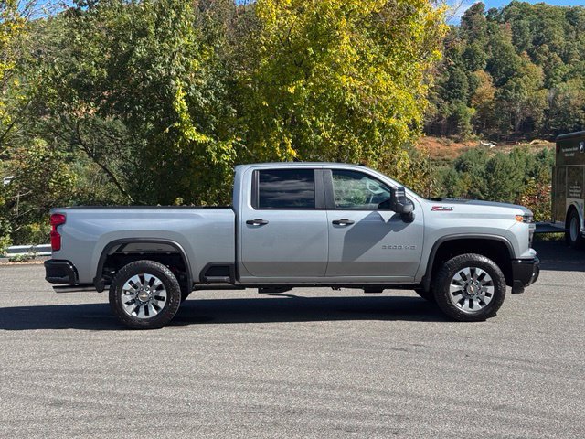 New 2026 Chevrolet Silverado 2500 Custom w/ Custom Value Package AWD/4WD image 8