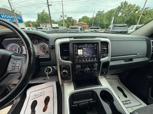 Used 2019 RAM 1500 Big Horn AWD/4WD image 25
