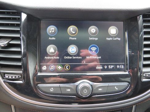 Used 2018 Chevrolet Trax LT w/ LT Convenience Package image 19