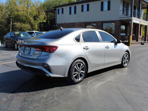 Used 2024 Kia Forte LXS FWD image 5