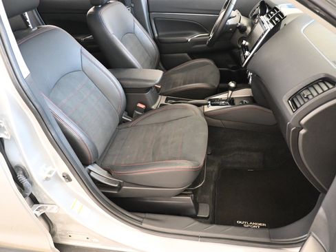 Used 2023 Mitsubishi Outlander Sport SE image 20