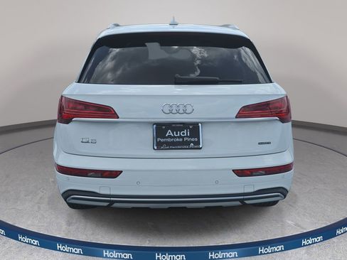 Used 2023 Audi Q5 2.0T Premium w/ Convenience Package AWD/4WD image 9