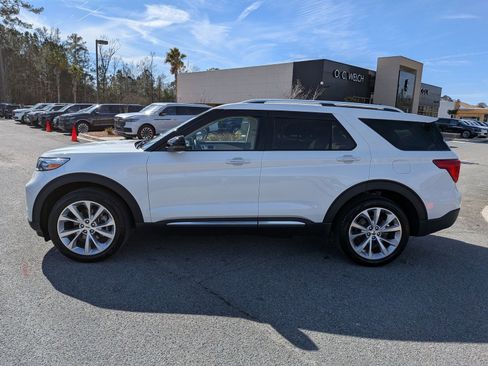Certified 2023 Ford Explorer Platinum w/ Technology Package image 6