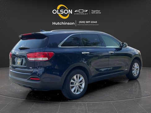 Used 2016 Kia Sorento AWD w/ LX Convenience Package image 5