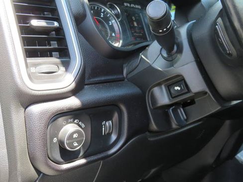 Used 2021 RAM 2500 Big Horn w/ Level 1 Equipment Group AWD/4WD image 11