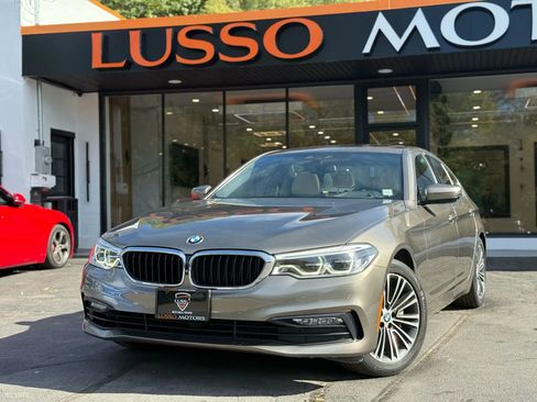 Used 2017 BMW 530i xDrive image 1