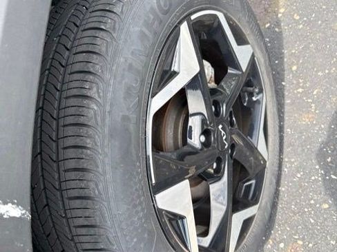 Used 2024 Kia Seltos EX AWD/4WD image 18