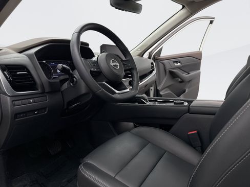 Used 2023 Nissan Rogue SL w/ SL Premium Package AWD/4WD image 10