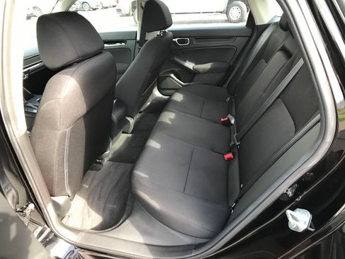 Certified 2024 Honda Civic EX image 9