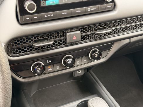 Certified 2024 Honda HR-V LX image 23
