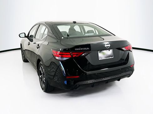 Used 2025 Nissan Sentra SV image 5