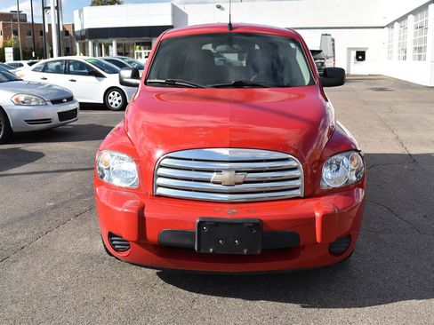 Used 2010 Chevrolet HHR LS image 2