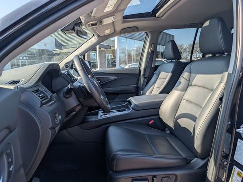 Used 2025 Honda Ridgeline RTL image 13