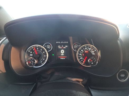 Used 2021 RAM 1500 Big Horn AWD/4WD image 3