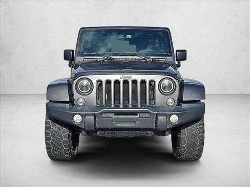 Used 2018 Jeep Wrangler Unlimited Sport image 2