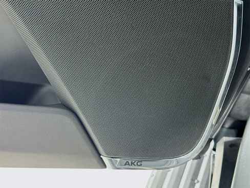 Used 2025 Cadillac Escalade V image 20