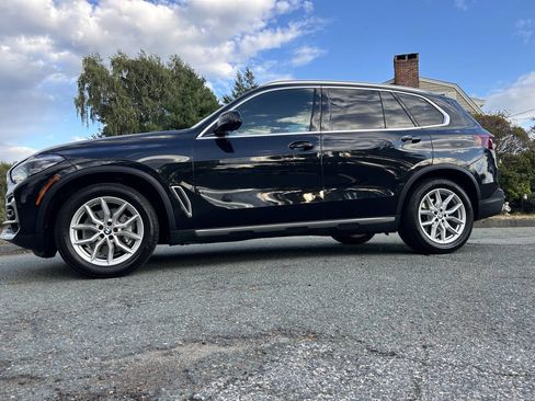 Used 2021 BMW X5 xDrive40i image 3