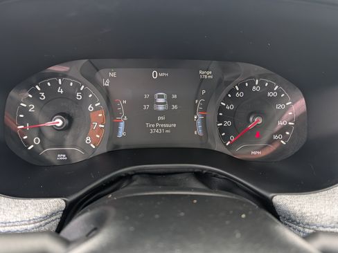 Used 2023 Jeep Compass Latitude w/ Convenience Group AWD/4WD image 26