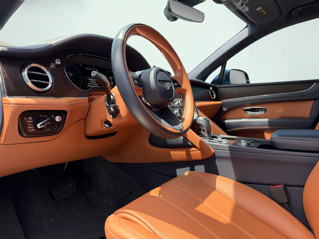 Used 2023 Bentley Bentayga AWD/4WD image 50