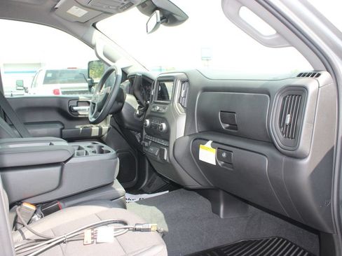 New 2026 Chevrolet Silverado 2500 Custom w/ Custom Value Package AWD/4WD image 30