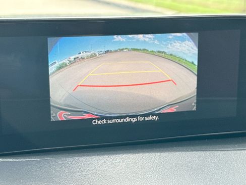 Used 2024 MAZDA MAZDA3 s image 17