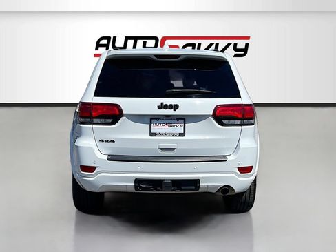Used 2021 Jeep Grand Cherokee Laredo X AWD/4WD image 6